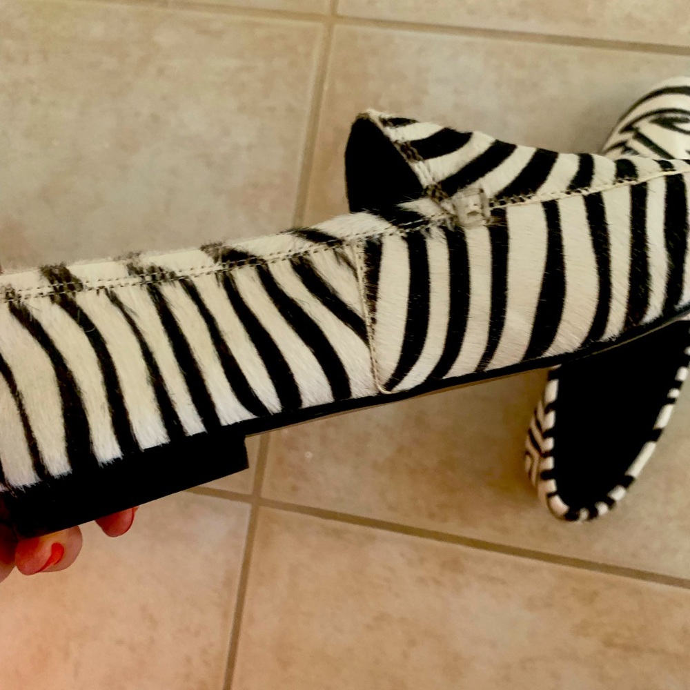 Zebra print super comfy banana republic shoes.